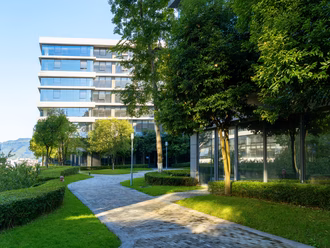 green-environment-office-buildings-science-technology-park-chongqing-china(1)